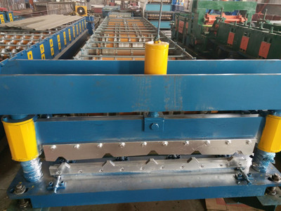 沧州佰斯特机械制造840-900双层钢板压瓦机 建材生产加工的高效解决方案